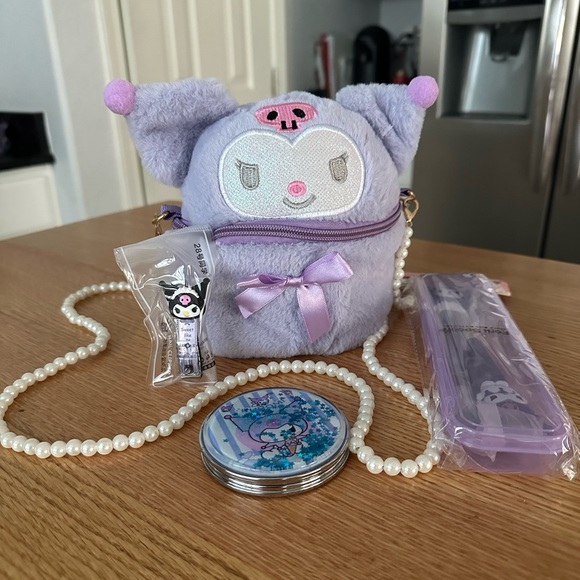 NEW! KUROMI BUNDLE! Hello Kitty Kuromi bag and accessories - Picture 1 of 8